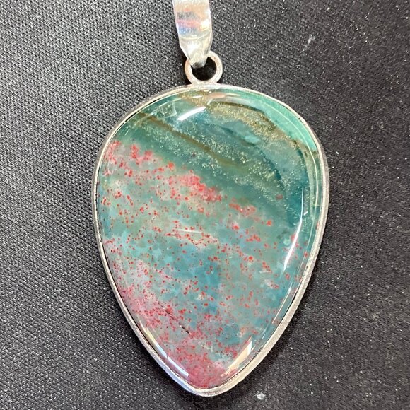 Bloodstone Heliotrope Crystal Stone Jewelry Pendant - Picture 1 of 8